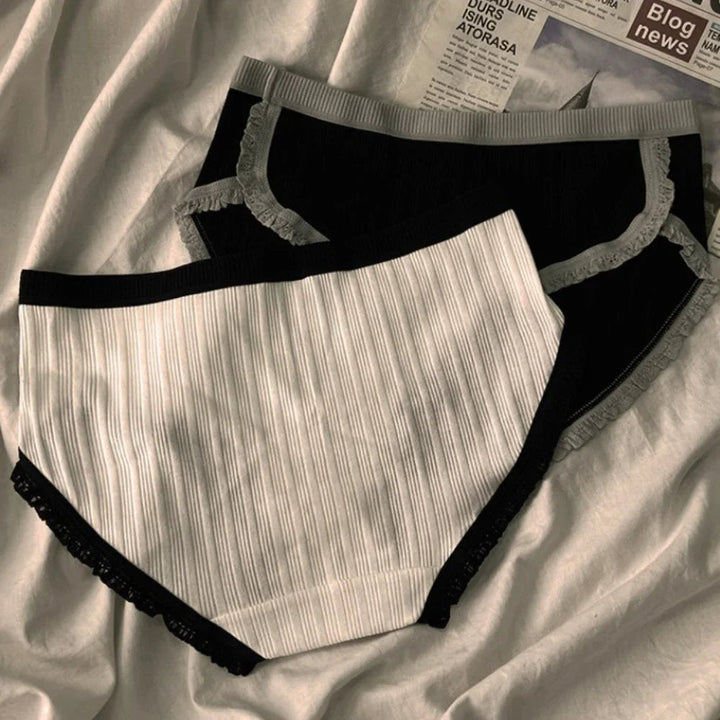 Essential 3-pack of women's ribbed cotton high-rise panties. Soft, comfortable, and breathable briefs.