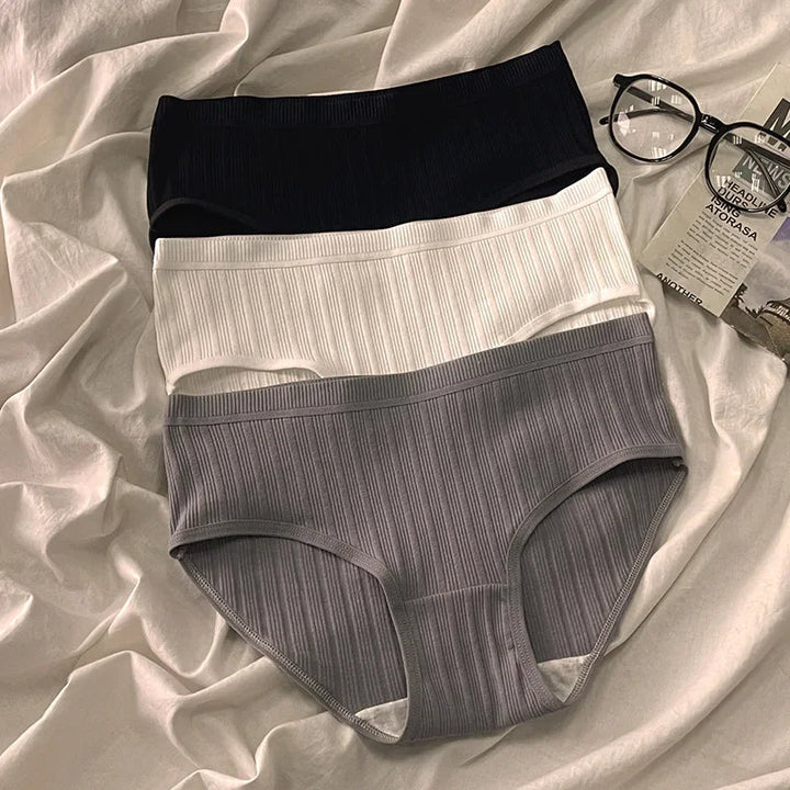 Comfortable women's ribbed cotton high-rise panties. Soft, breathable underwear briefs in a 3-pack.