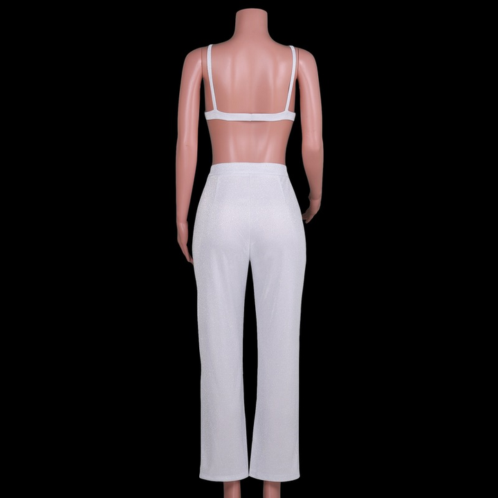 Elegant women's silver glitter bra, offering a shimmering and sparkling style perfect for dazzling evening wear.