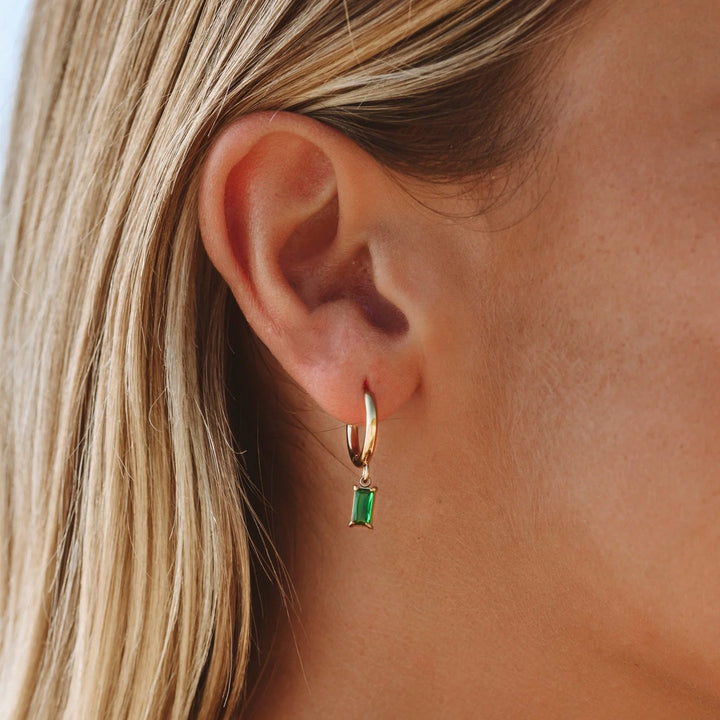 Women's shimmering ocean drop earrings, Liana model, with sparkling crystal accents. Perfect gift jewelry.
