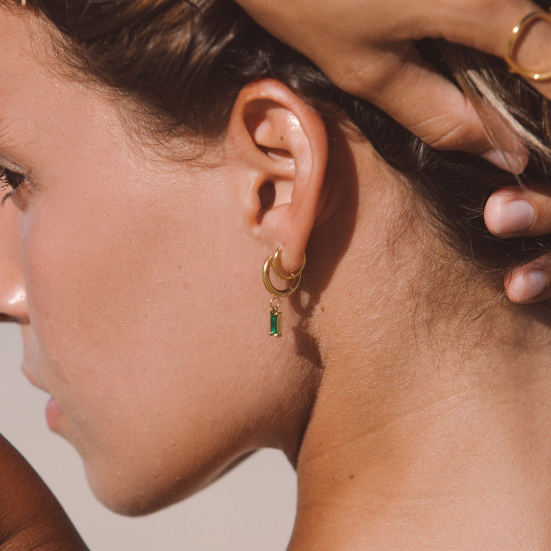 Shimmering ocean drop earrings, Liana design, for women. Elegant crystal dangle jewelry that sparkles.