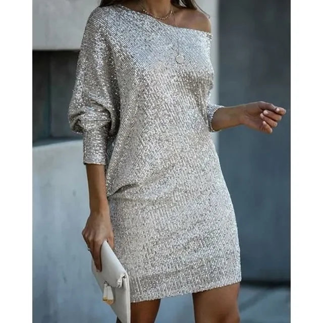 Elegant women's sequin evening dress, a glamorous choice for night outs and special events.