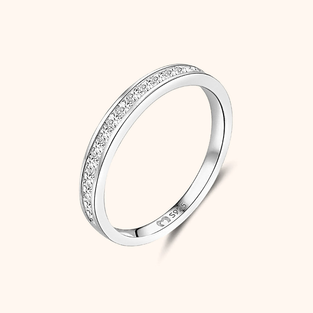 Women's shimmering zirconia sterling silver ring, an elegant accessory.