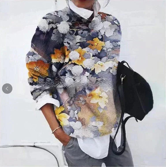 Women's Sienna printed sweater with long sleeves, perfect for cozy autumn & winter style.