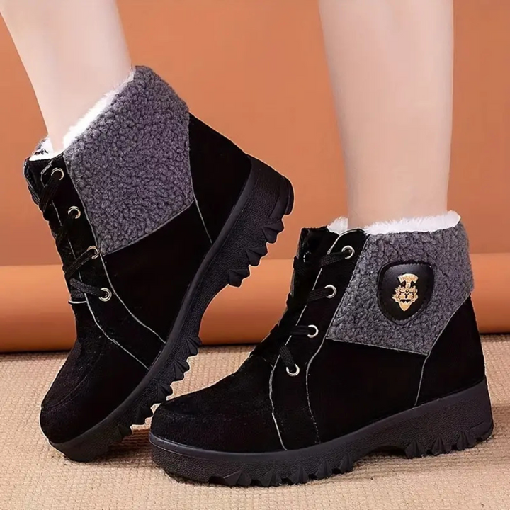 Women's Sienna warm lined winter boots. Insulated, comfortable, and non-slip for icy conditions and snow.