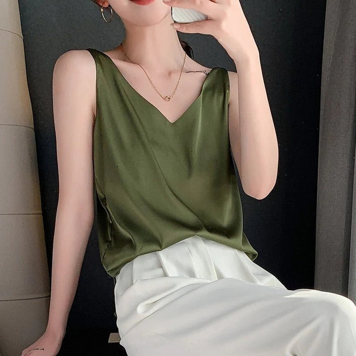 Lightweight women's silk blend tank top, breathable and smooth for comfortable summer fashion everyday.