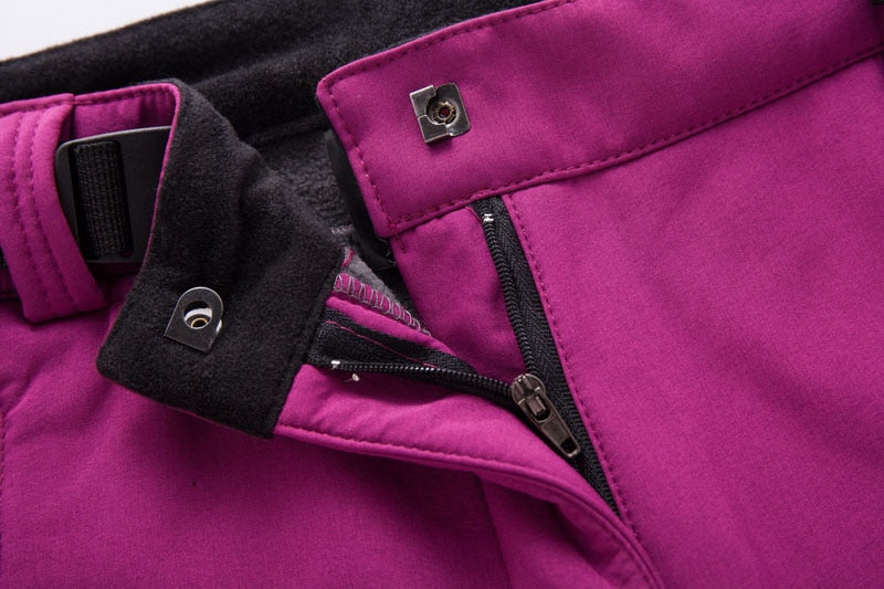 Women's waterproof softshell trousers, perfect for hiking and various outdoor activities
