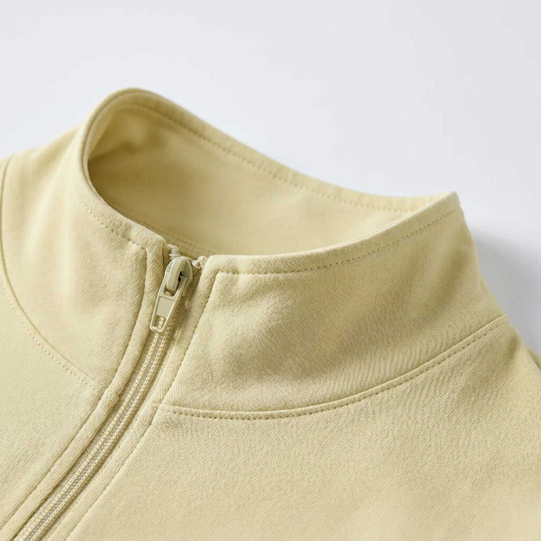 Stylish women's slim-fit running jacket, perfect for intense gym workouts, yoga, and outdoor sports.