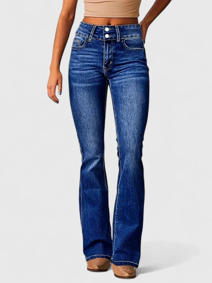 Women's slim fit elegant pants, stylish & comfortable for business casual or workwear. Modern fashion trousers.