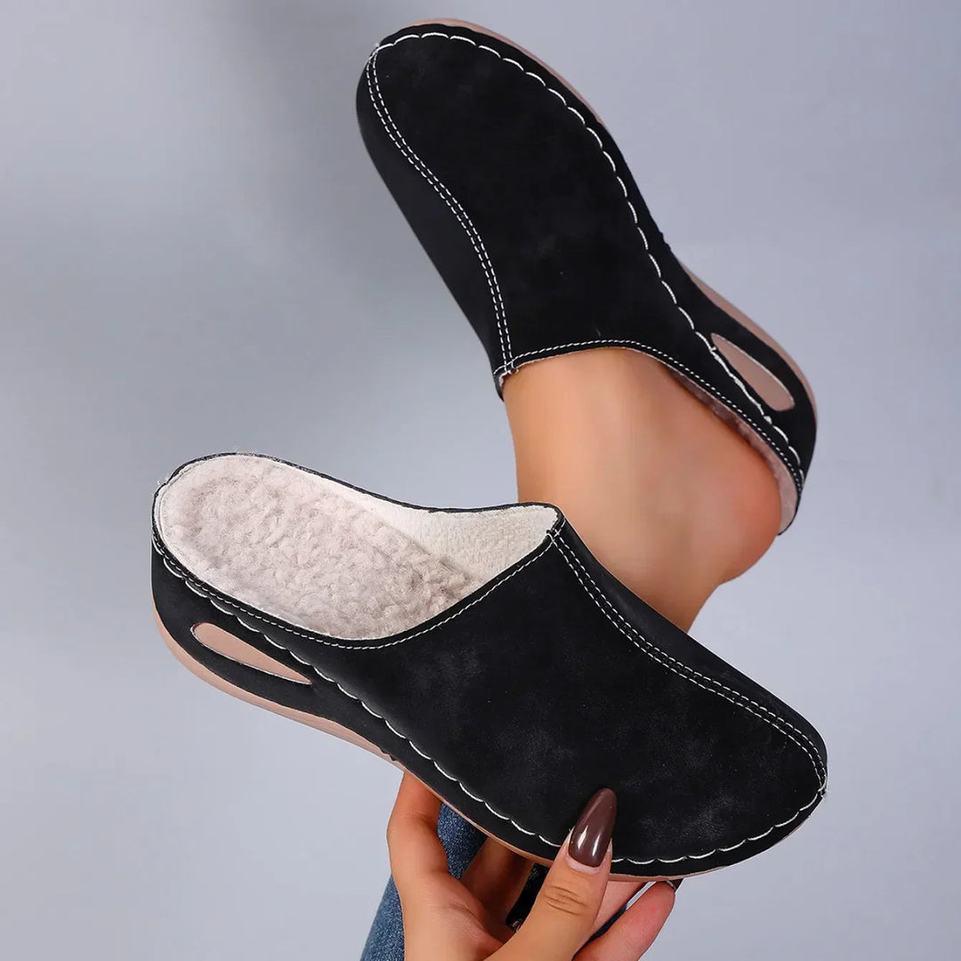 Lightweight, cushioned women's comfort clogs. Easy slip-on design for ultimate all-day ease and casual footwear.
