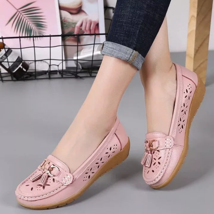 Women's soft breathable moccasin sandals with arch support, perfect for summer casual wear.