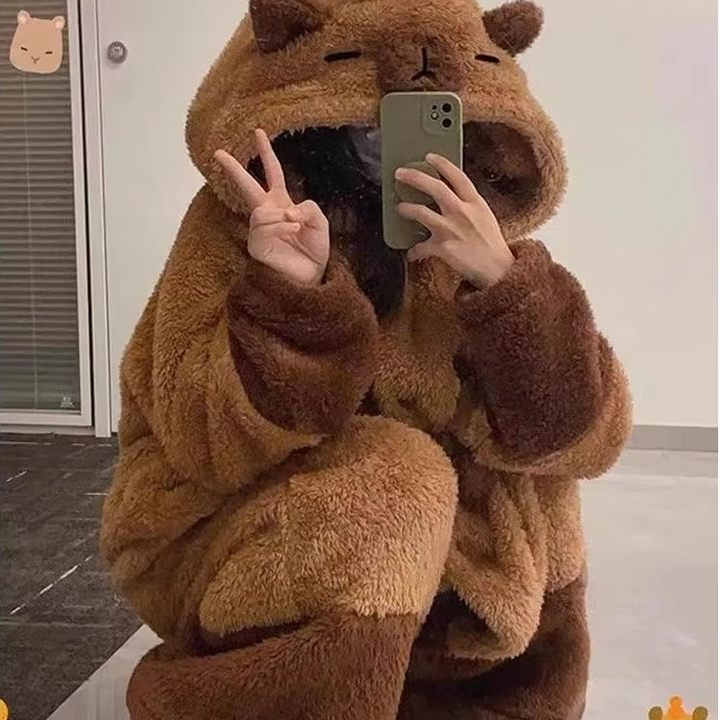 Kawaii women's hooded capybara pajama set, super soft and cozy sleepwear for ultimate comfort. Cute animal.