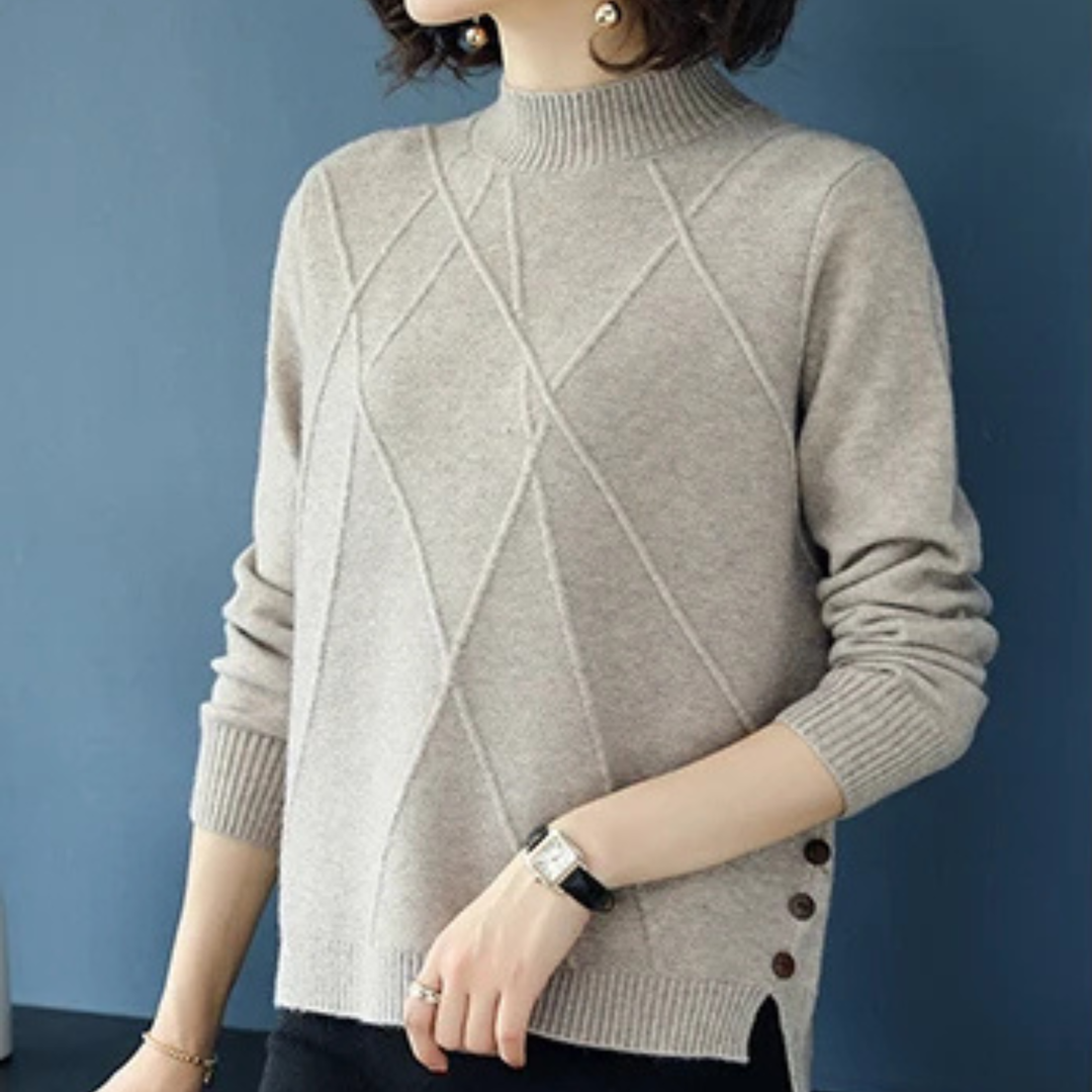 Cozy women's turtleneck sweater, featuring a soft diamond pattern, perfect for winter comfort.