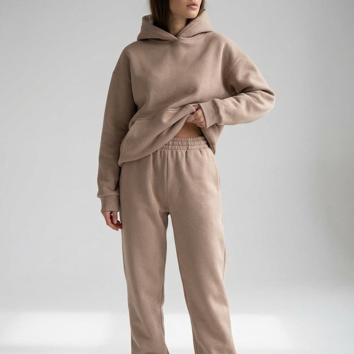 All-season women's loungewear tracksuit, soft fabric for ultimate casual comfort.