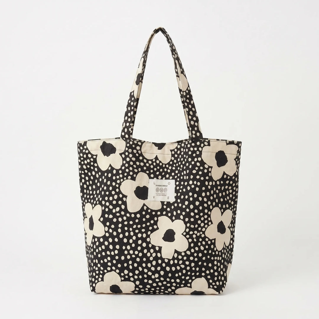 Women's everyday printed shoulder tote, spacious for shopping or daily use.