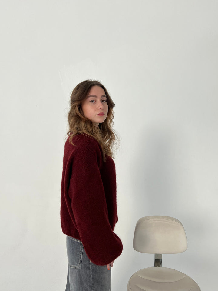 Women's comfortable loose fit sweater, long sleeve, soft touch for daily wear.