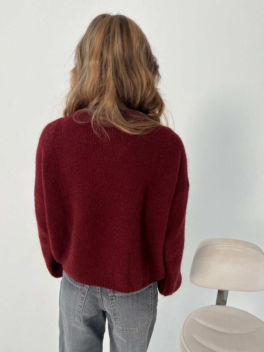 Everyday women's loose fit pullover, versatile and soft, ideal for layering.