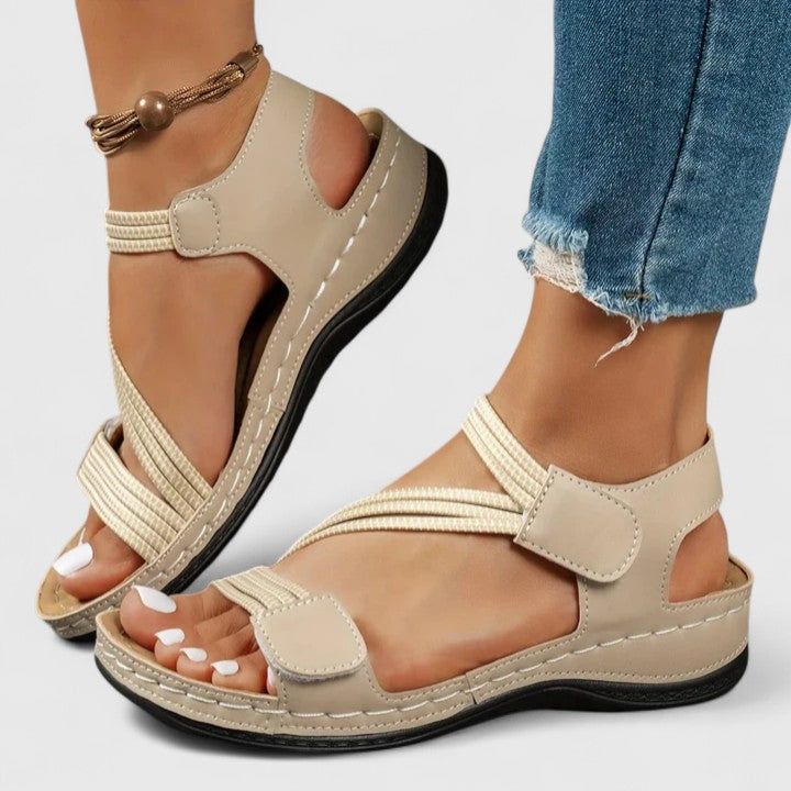 Elegant women's sandals with superior arch support, perfect for sophisticated style & comfort.