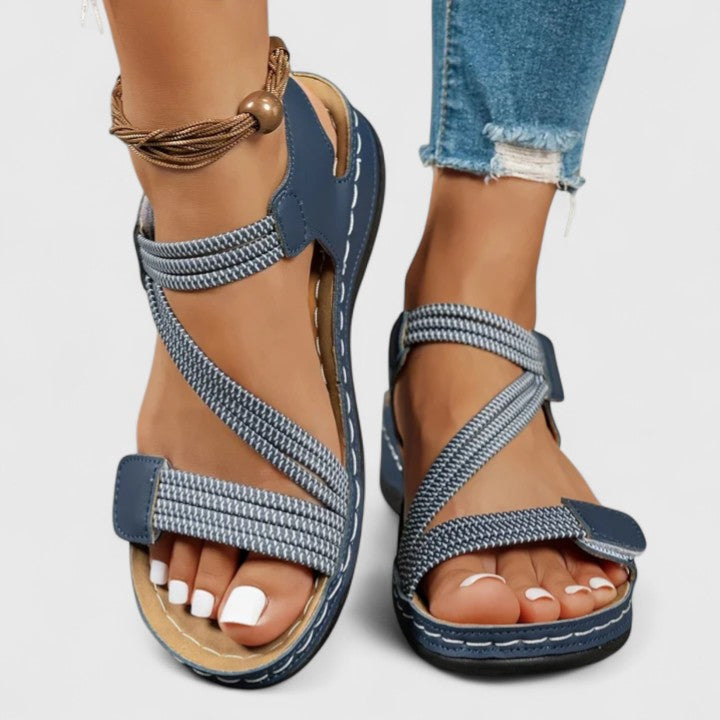 Women's walking sandals with arch support, ideal for comfort, posture correction & daily wear.