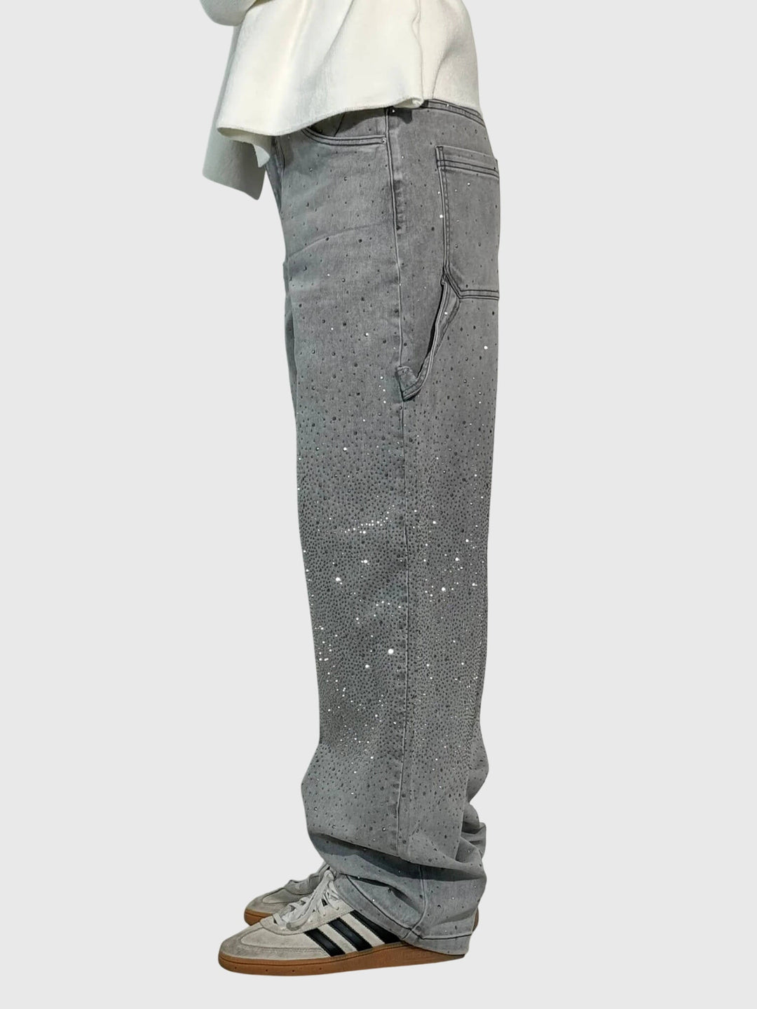 Versatile women's sparkling pants with diamond accents. Chic, loose fit for ultimate comfort.