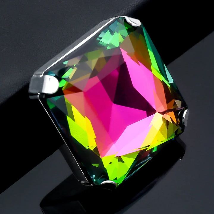 Shiny rhinestone ring for women, a beautiful and sparkling jewelry accessory for any occasion.