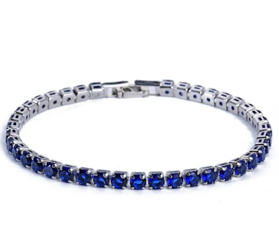 Hypoallergenic women's zirconia tennis bracelet. Adjustable, brilliant sparkle. An elegant accessory for any outfit.