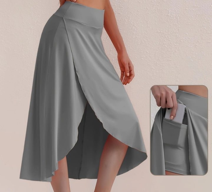 Versatile women's high-waisted sporty asymmetric skirt. Perfect for active days or casual outings.