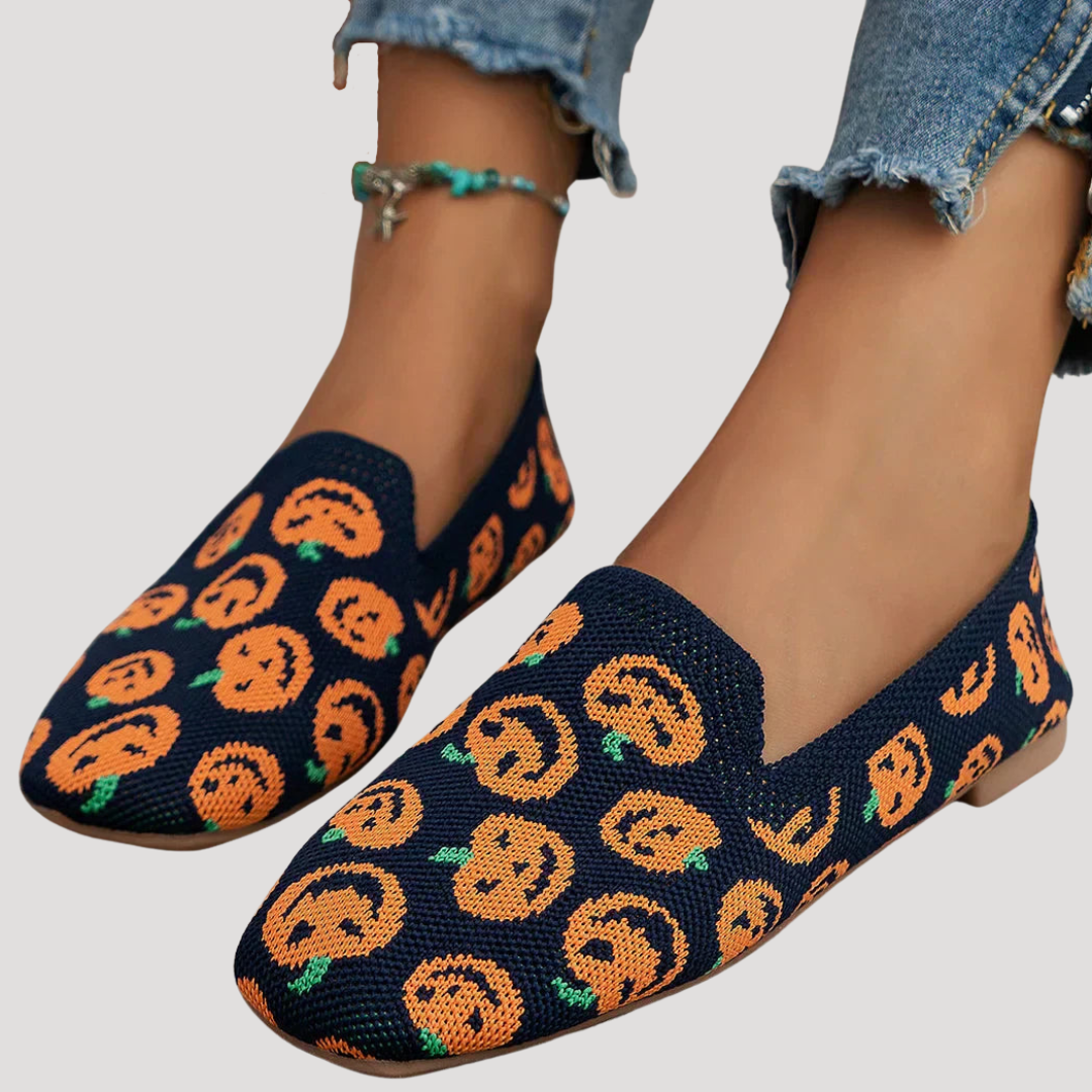 Women's breathable square toe slip-on flats, comfortable & versatile for spring fashion.
