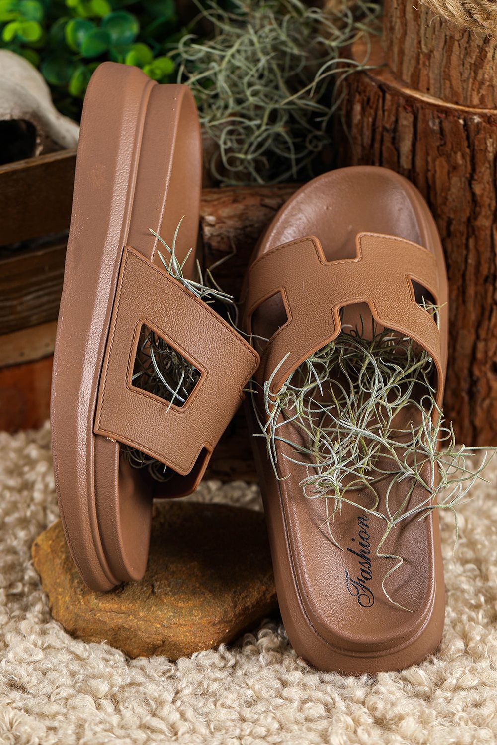 Daily wear women's strappy sandals, comfortable and slip-on design.