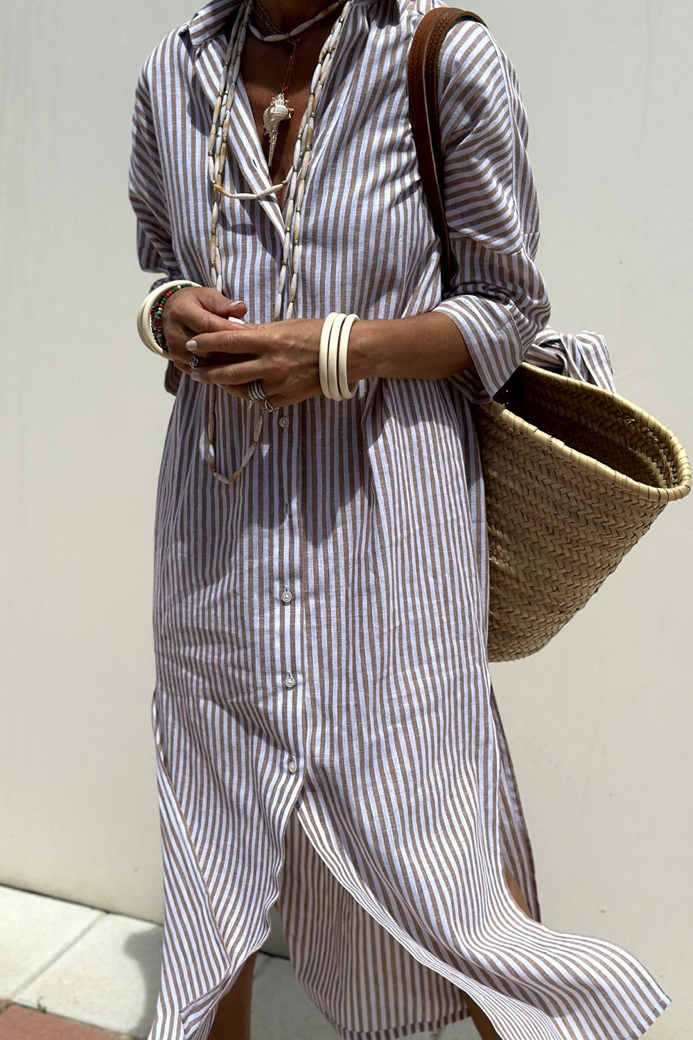 Women's oversized striped midi dress, a comfortable and fashionable collared shirt dress for spring and summer.