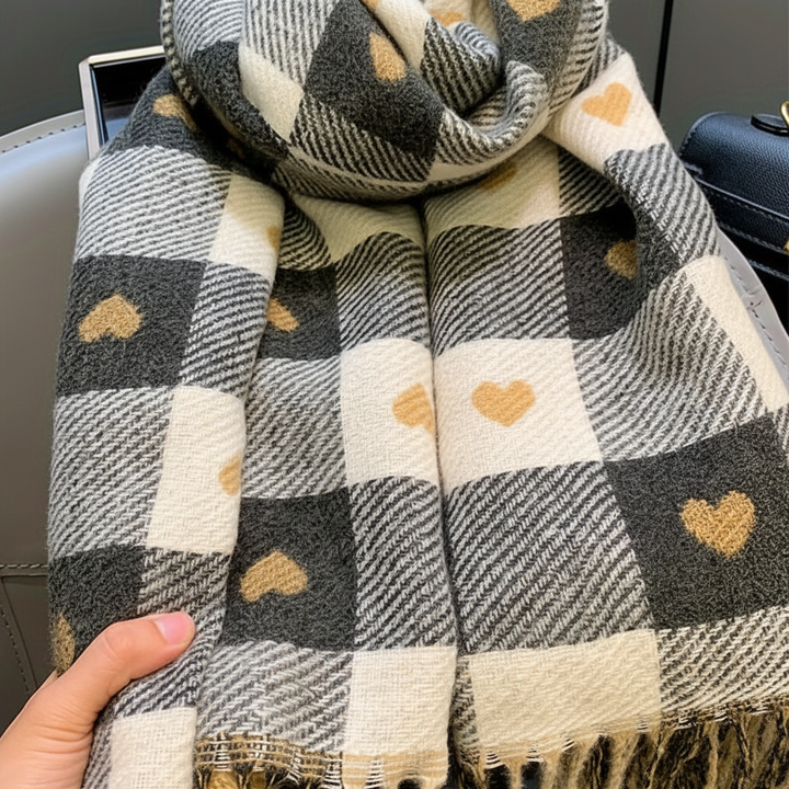 HeartWarm women's striped knit scarf, versatile and windproof for ultimate winter warmth