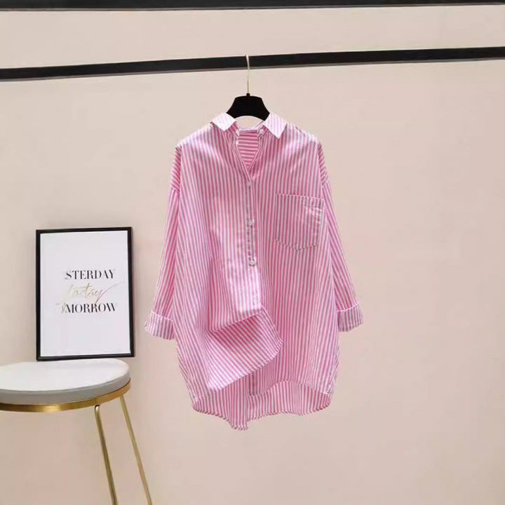 Casual women's striped oversized button-down for effortless spring & summer style.