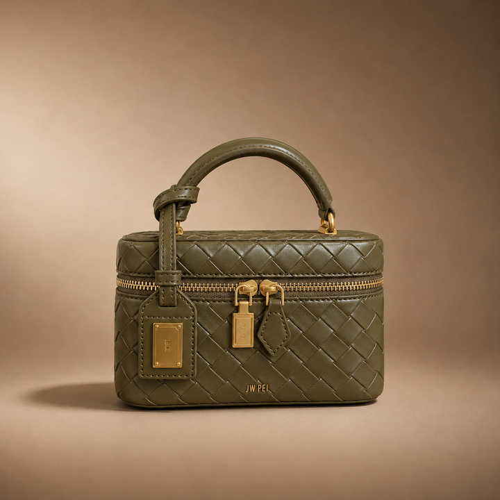 Women's fashion accessory: structured embossed box bag with stylish crocodile texture. Great as a shoulder bag.