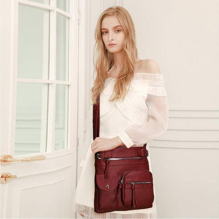 Fashionable women's travel bag, a versatile anti-theft crossbody for ultimate security.