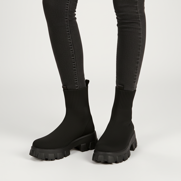 Stylish women's autumn ankle boots, Sofia, versatile for casual or dressy winter looks