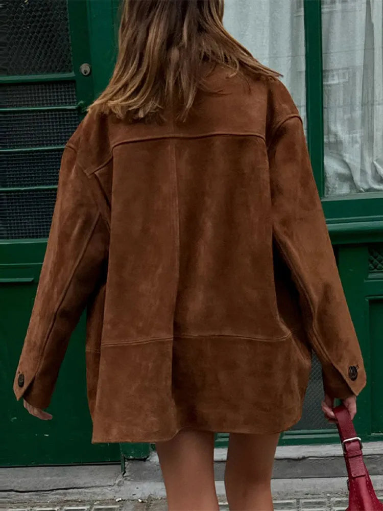 Trendy women's loose-fit brown jacket, a must-have stylish casual outerwear for fall fashion.