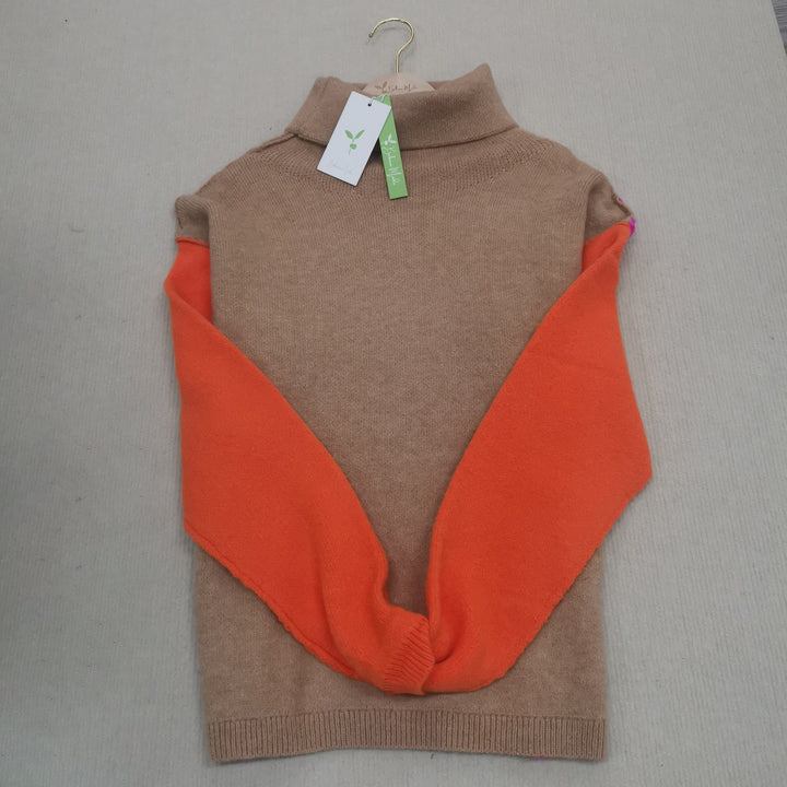 Beautifully knitted color block sweater for women. Cozy long sleeve fall fashion pullover.