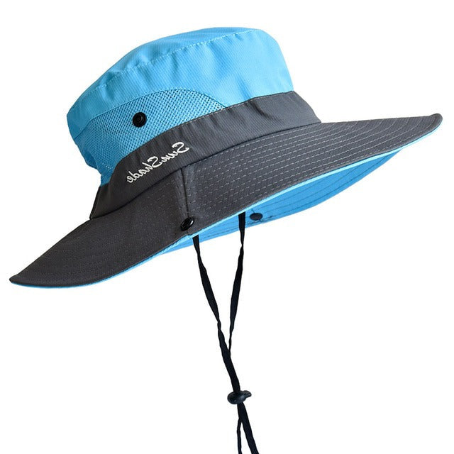 Lightweight, foldable women's sun hat with UV protection and wide brim, perfect for beach trips, summer, and outdoor activities.