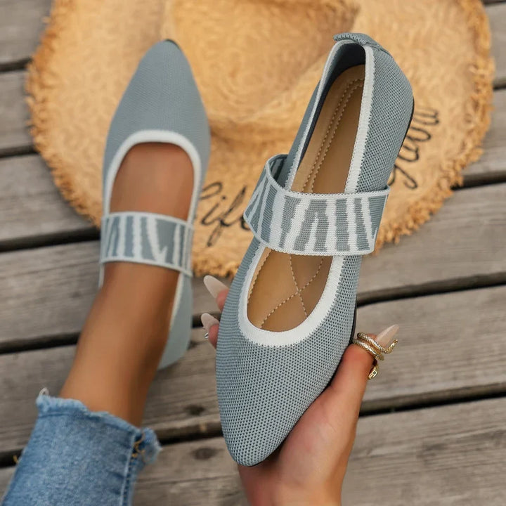 Fashionable women's ballet flats with a pointed toe, offering a blend of comfort and style for summer.
