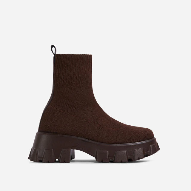 Comfortable women's slip-on ankle boots, Paris style, ideal for everyday wear and versatile fashion looks.