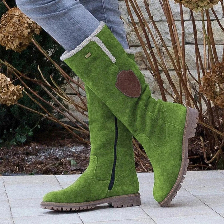 Cozy women's winter boots, perfect for stylish cold weather comfort. Warm, durable, and non-slip for everyday wear.