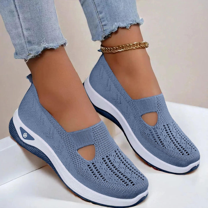 Women's versatile slip-on sneakers, arch support, perfect for summer casual & walking.