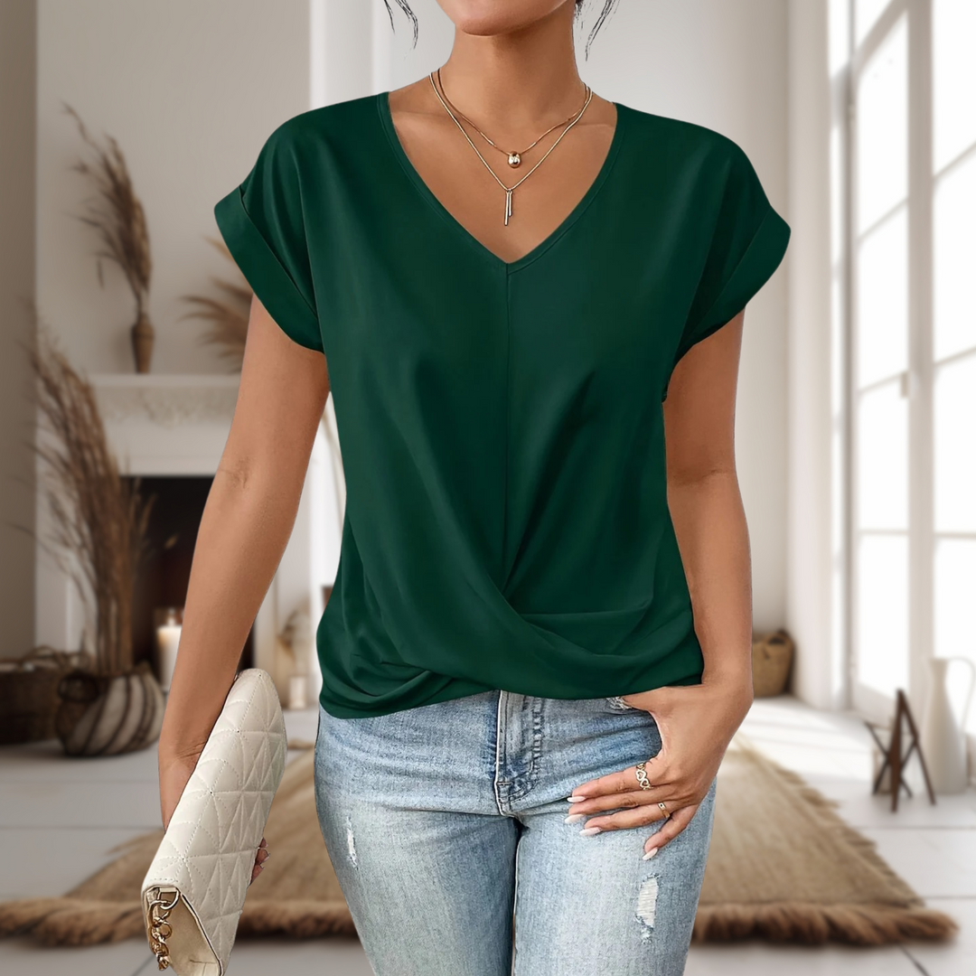 Versatile women's solid color short sleeve top with a sweetheart neckline, great for casual summer outfits.