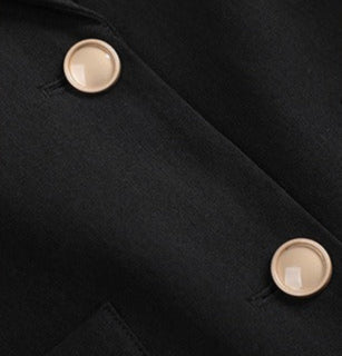 Structured women's tailored blazer. Sharp, professional office wear & elegant business jacket for women.