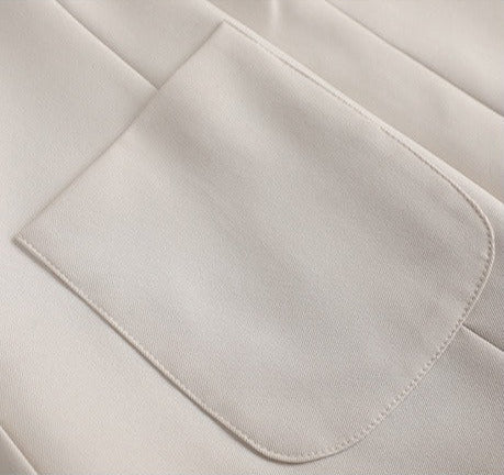 Versatile women's tailored blazer. Elevate your professional style, office wear & business attire with ease.