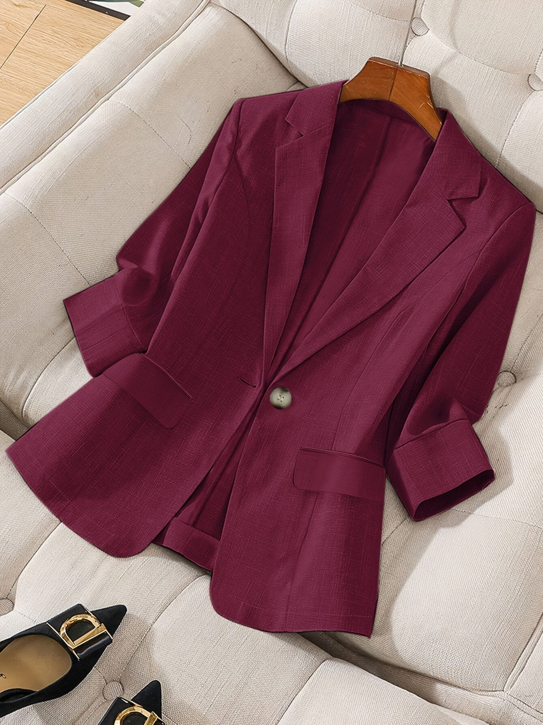 Spring/Summer women's tailored cropped blazer, lightweight & business casual.