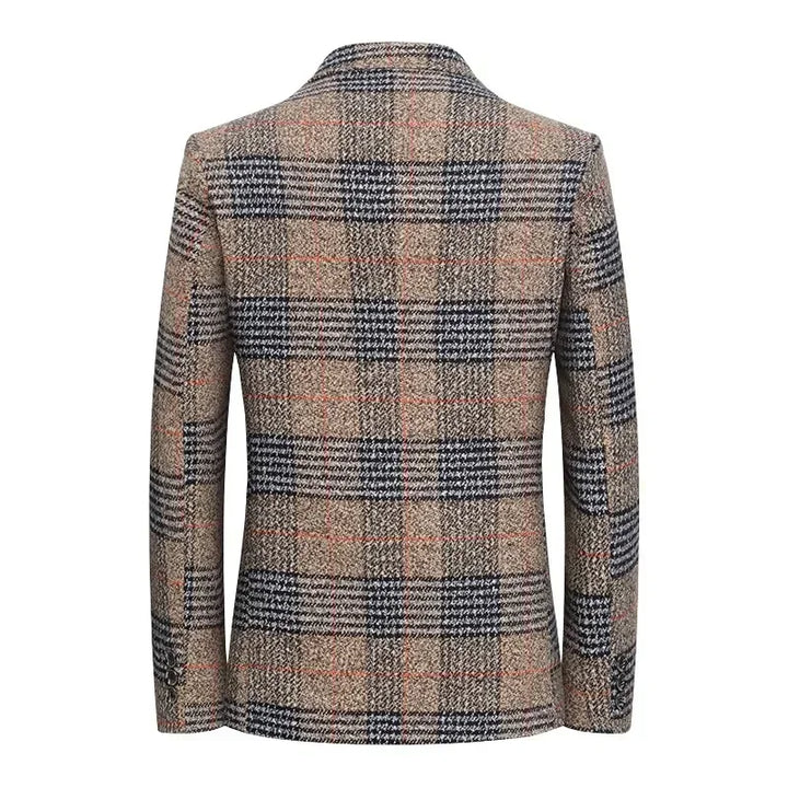 Sophisticated women's checkered plaid blazer, a tailored outerwear piece for modern fashion and workwear.