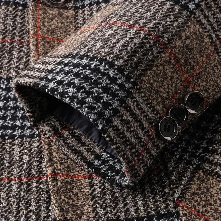 Chic women's plaid blazer featuring a tailored fit & checkered design, versatile for work or fashion outerwear.