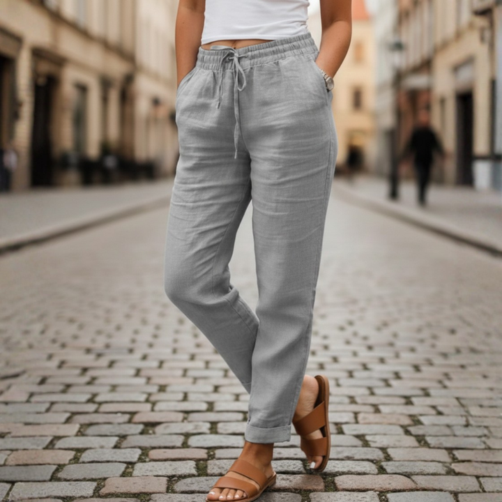 Lightweight women's tapered drawstring pants, relaxed fit, elastic waist. Ideal comfortable trousers for summer.