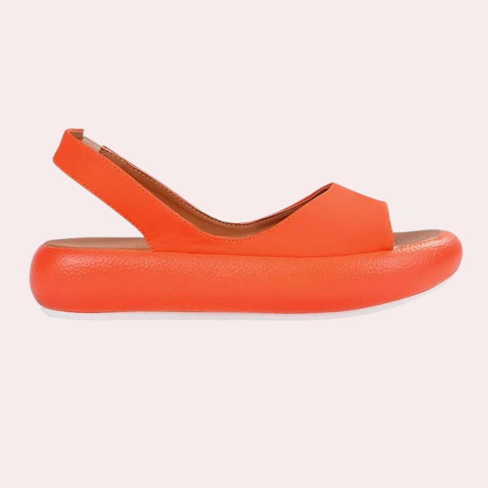 Breathable women's Tilda summer slippers, featuring a durable, comfortable thick sole